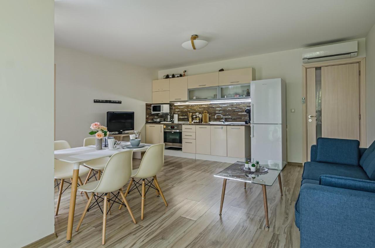 Apartmán Garden Palace Varna Exteriér fotografie